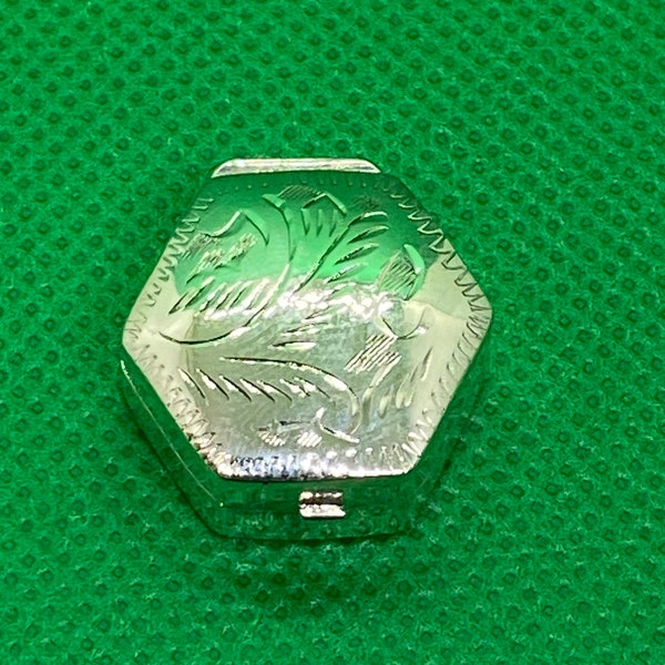 Vintage 925 Sterling Silver Engraved HEXAGON Small Pill Box