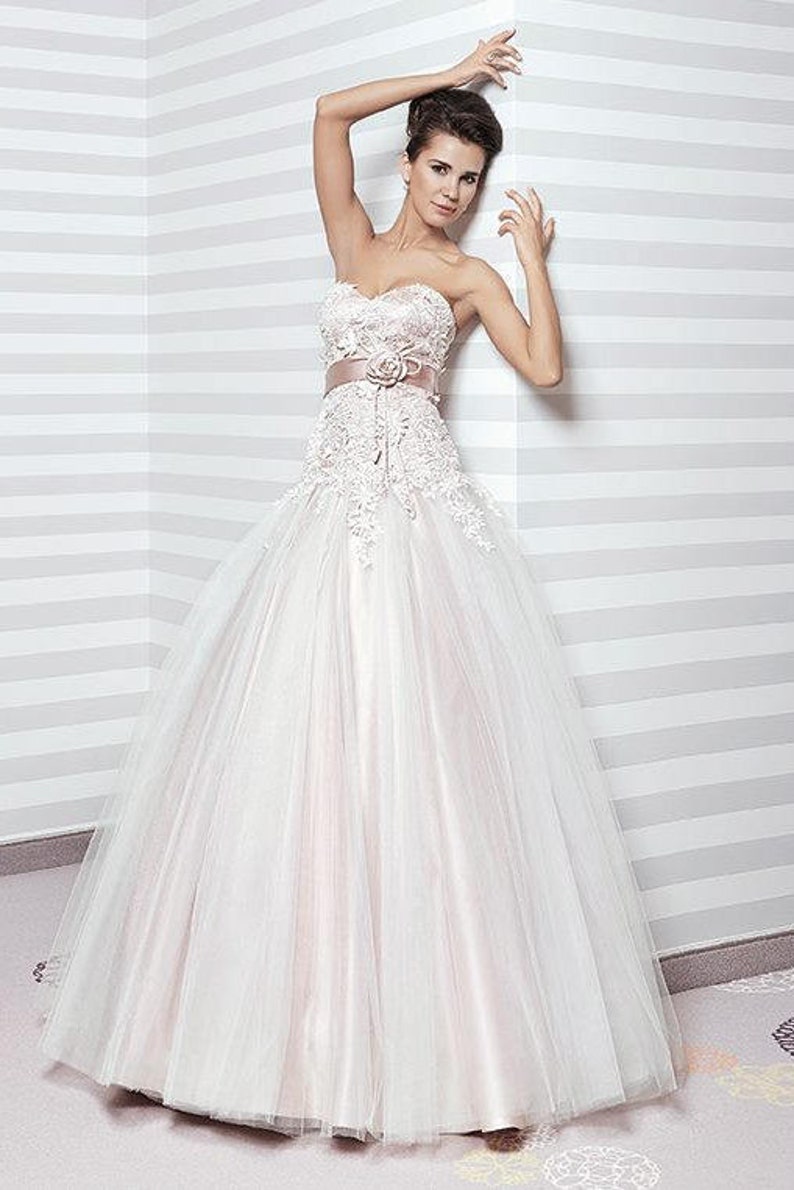 Princess Bride Dresses with Light Pink