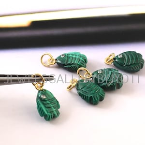 2/4 piezas de dijes de malaquita tallada en forma de pez, colgante con incrustaciones de piedras preciosas, dijes de malaquita en plata esterlina, dijes de pez, fabricación de joyas
