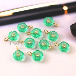 2/4 Pieces Colombian Emerald Quartz Carved Flower Shape Sterling Silver Pendant, Inlay Gemstone Pendant, Emerald Quartz Charms