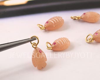 ピーチ＆グレームーンストーン　チャーム ピーチムーンストーン彫刻魚形チャーム~~インレイ宝石ペンダント