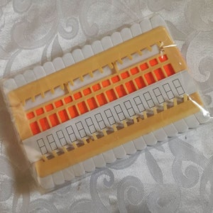 Floss Organizer Cross Stitch Kit Embroidery Thread Project Card 30 Positions Sewing Needle Pins Holder Craft Tools Accessory Orange