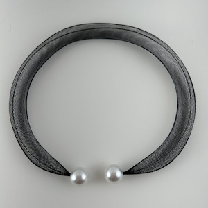 Nora Jumbo Pearl Choker