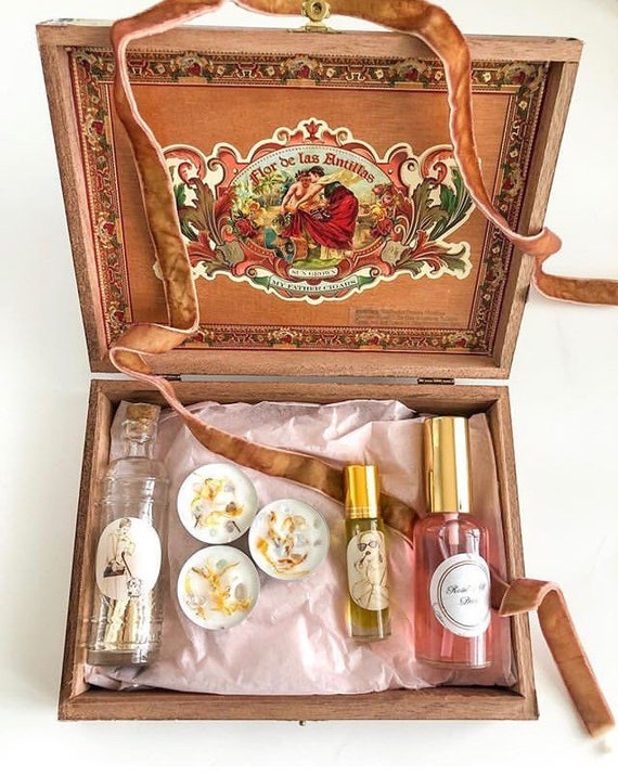 bridesmaids bridal shower