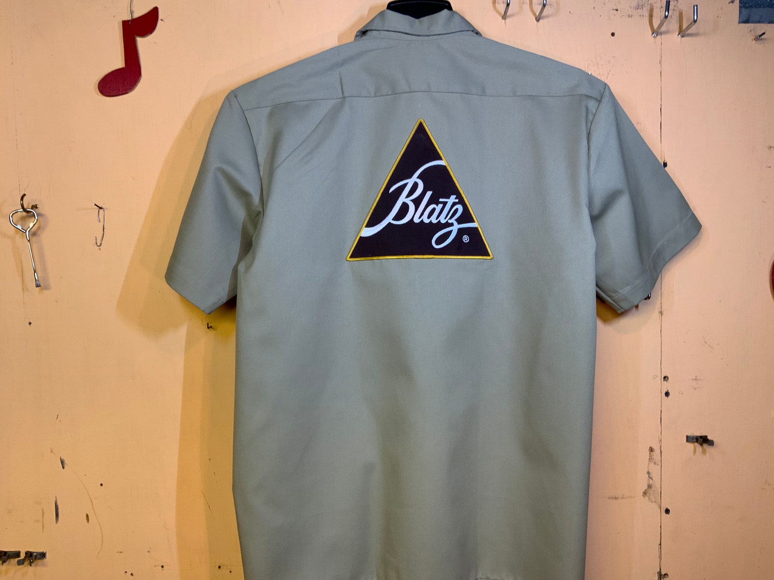 Blatz beer work shirt dickies large. Etsy