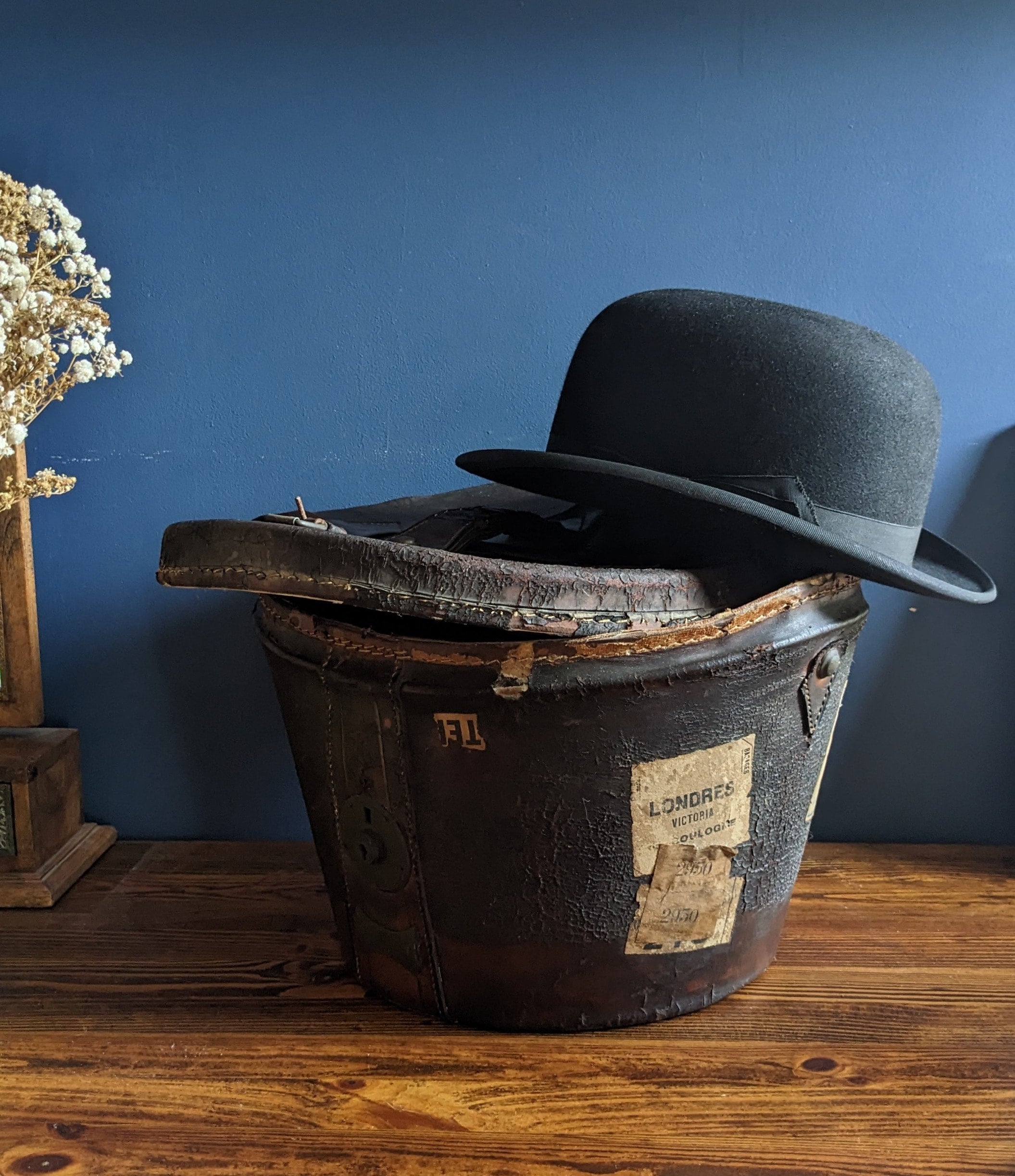Bowler sales hat storage