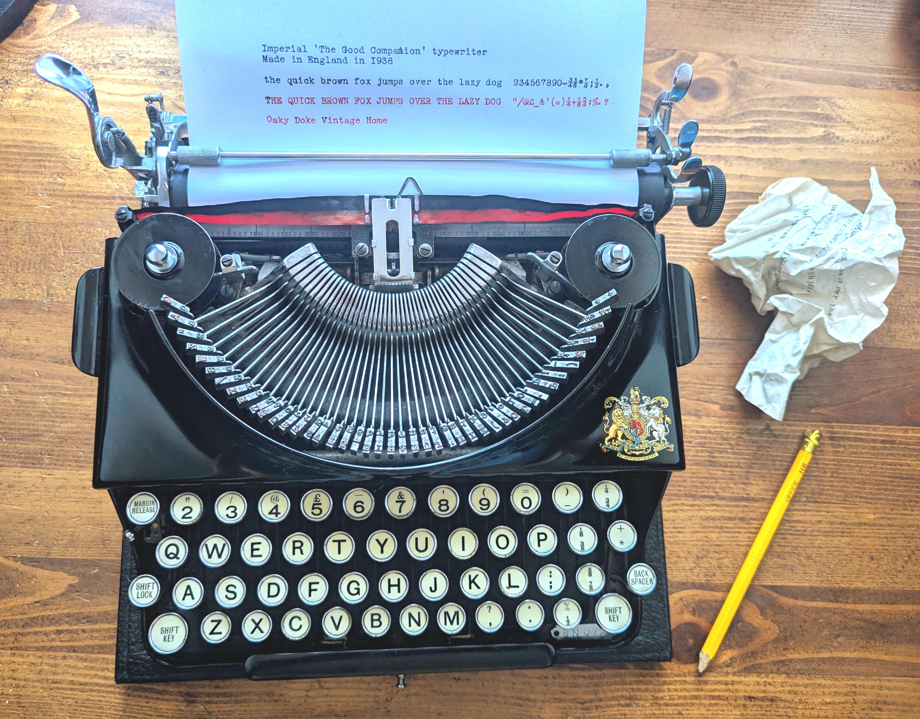 Excellent 1938 Imperial 'the Good Companion' Typewriter