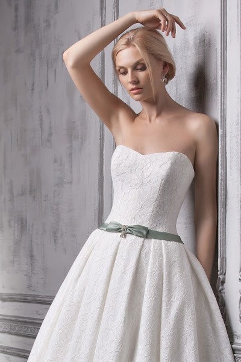 Wedding Dresses with Color Belt