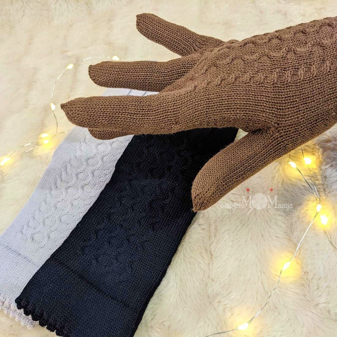 thin wool gloves