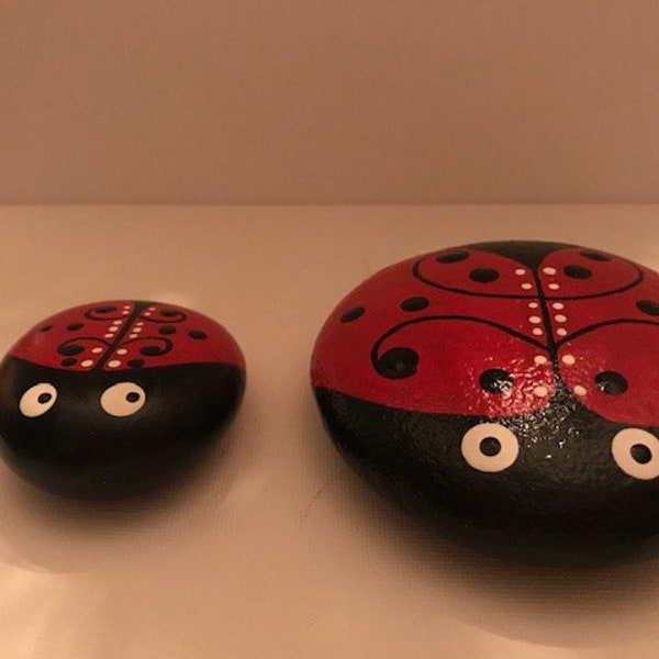 Painted rocks - Lady bugs