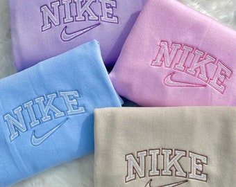 Out The Purse Nike Sweater Factory Sale 
