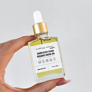 Salicylic Acid and Squalane Organic Facial Oil: Natural, Eco-Friendly, Vegan Skincare