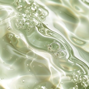 Salicylsäure und Gurke GENTLE FACIAL TONER • Bio-Hautpflege für empfindliche Haut • Natürlich, nachhaltig und umweltfreundlich • Zero Waste