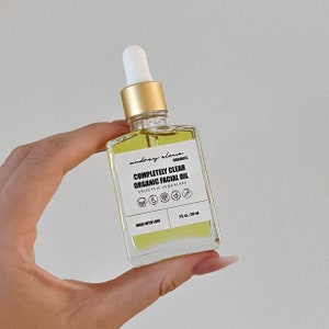 Salicylic Acid and Squalane ORGANIC FACIAL OIL • Natural, Sustainable, and Eco-Friendly • Organic Skincare for Sensitive Skin • Face Serum