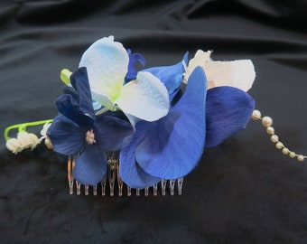 Blue floral hair comb / HANDMADE in UK hair accessory for prom / bridesmaid hair piece / gift for her / gift-boxed