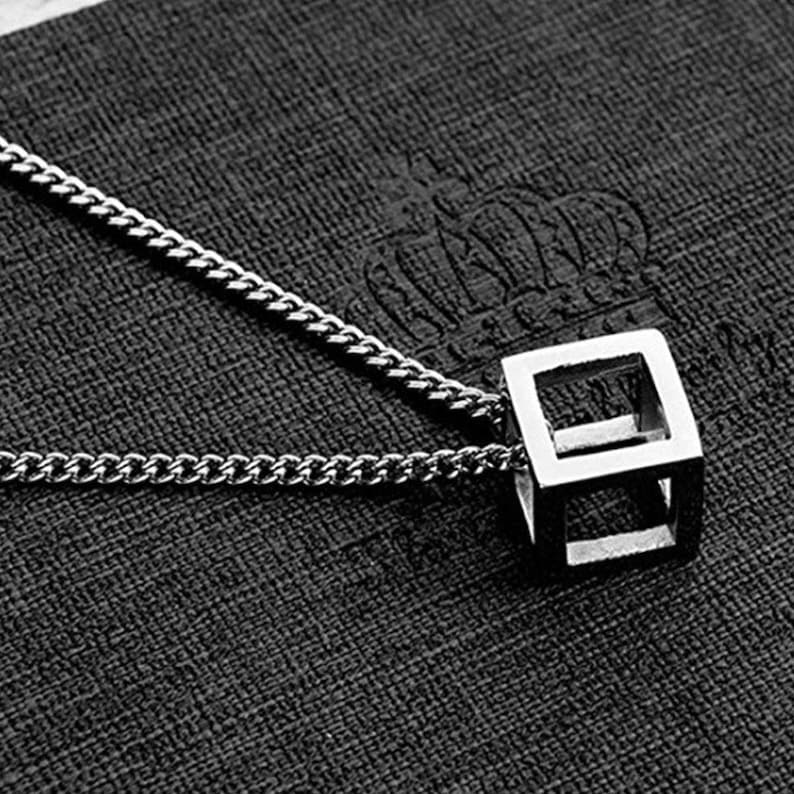 Stainless Steel Cube Necklace Adjustable Cube Necklace Chain Chain NEcklace Cube Pendant NEcklace Fashion Jewelry Mens and Womens