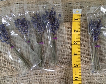 Mini lavender bundles, wedding favor, place setting, lavender gift.