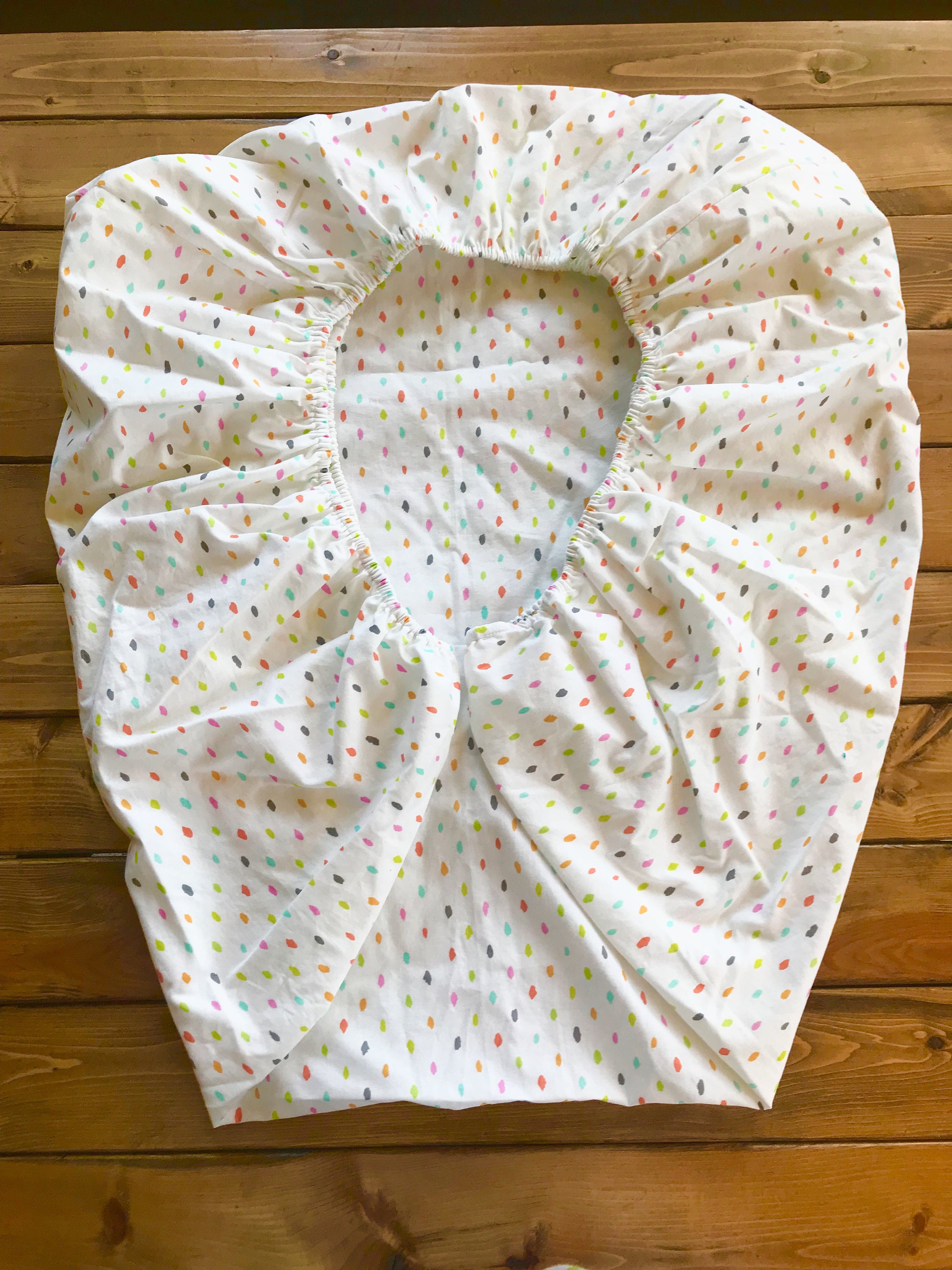 polka dot crib sheet