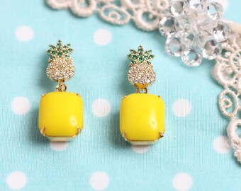 Pineapple-klimper-palimper earrings gold gilded yellow zirconia vintage pinup burlesque pineapple tropical fruit summer holiday