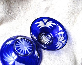 Kobaltglas Schüssel , zwei Salatschüsseln, Vase für Bonbons oder Süßigkeiten, 70er Jahre