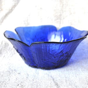 Blue glass bowl, vase for fruit or sweets, bowl in the form of a flower, 4 sheet blue vase with pattern-1970