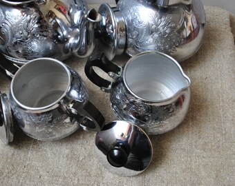ヴィンテージシルバーメタルティーセット：1970年代ソ連の金属製品