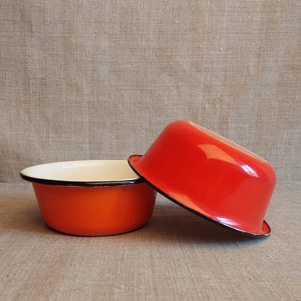 Vintage Soviet Enameled Tableware Set: Red Bowls, Tourist Gear, and Deep Plates from 1970 USSR