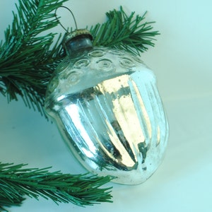 Christmas Big Acorn, Acorn Christmas glass ornamentof thick glass -1950