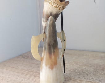 手作りの牛角製ネプチューンの像 | 1970年代のソ連製ヴィンテージ素朴