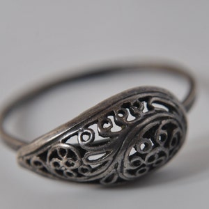 1970&#39;s Handmade Russian Filigree Silver Ring - Boho Floral Design