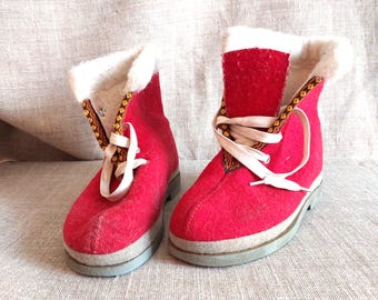 Soviet-Era Nostalgia from 1980: Red Felt winter Boots for Kids, size 21