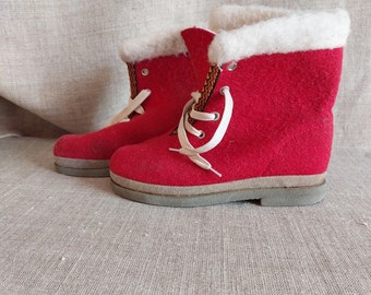 Soviet-Era Nostalgia from 1980: Red Felt winter Boots for Kids, size 21