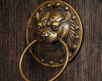 Japão pequeno bronze leão aldrava acabamento/aldrava de porta/maçaneta de bronze antigo/aldrava de cabeça de leão clássica decoração de casa/escultura