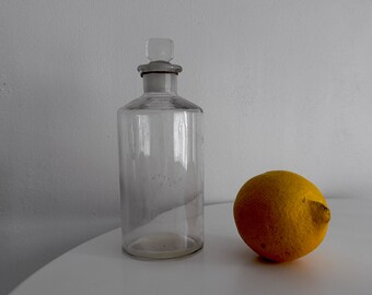 English Vintage Antique Apothecary Bottle and Stopper 14cm