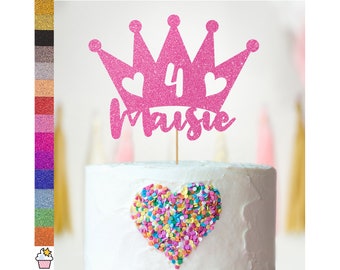 Topper personnalisé de gâteau à paillettes d’anniversaire par Cakeshop | Couleur personnalisée Tout nom et tout âge Princess Cake Décoration | Couronne mignonne Love Heart