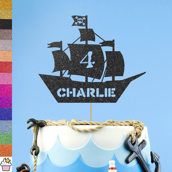 Topper personnalisé de gâteau à paillettes d’anniversaire par Cakeshop | Couleur personnalisée Tout nom et tout âge Décoration de gâteau de navire | Kids Pirate Fête sur le thème