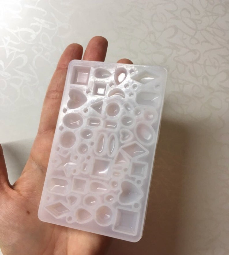 gems epoxy resin mold silicone clear mold,craft tool moon molds diy resin cabochon heart random shape cabs mould gemstone cabochon mold