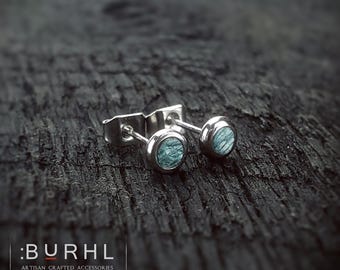 ハンドメイドアクアコトウッドスタッドピアス（ステンレススチールベゼル付き）