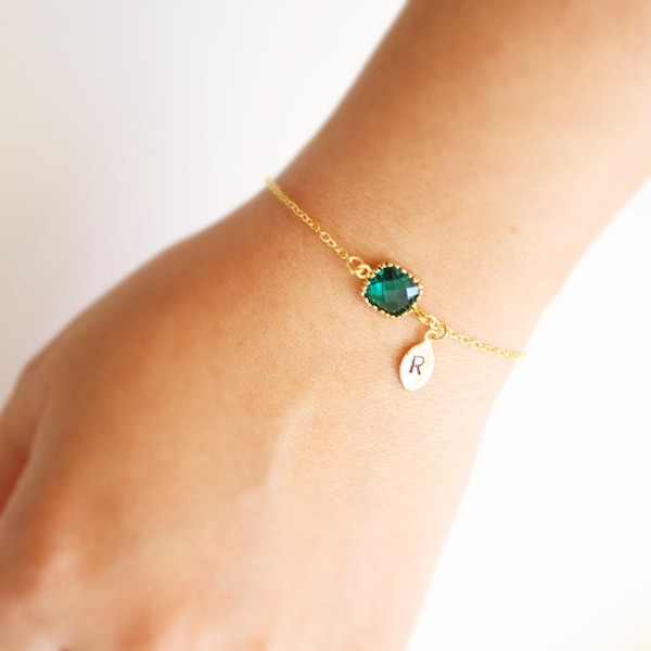 Personalized Emerald bracelets, Green stone bracelet, Bridesmaid bracelet, Flower girl gift, Wedding bracelet, Letter bracelet, Gift for her