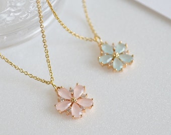 Collar personalizado de flor de cerezo, flor rosa, collar inicial, collar de niña de flores, regalo de dama de honor, carta, regalo para ella, Sakura