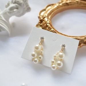Sparkling Zircon and Pearl earrings, Sterling silver post earrings, Pearl drop earrings, Wedding earrings, Bridesmaid gift, Gift for her zdjęcie 1