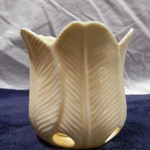 PartyLite Petal Light Tealight Holder / Tulip Tealight Holder