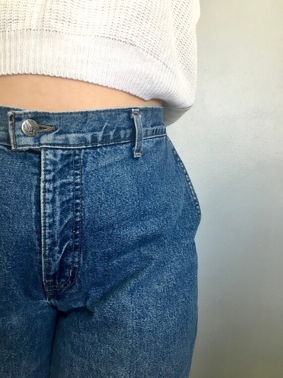high waisted vintage mom jeans