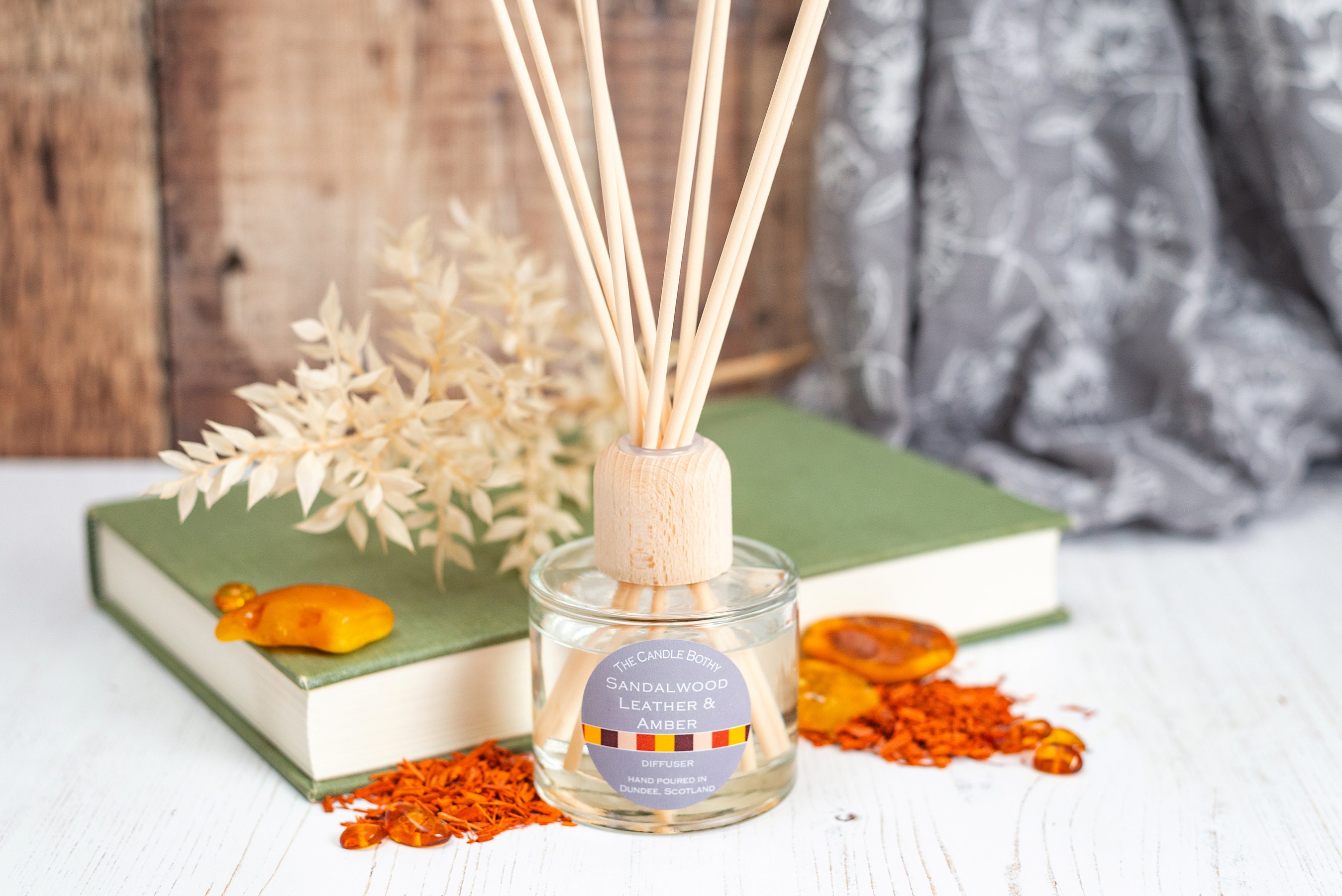 Sandalwood Leather & Amber Reed Diffuser - Hand-poured in Scotland ...