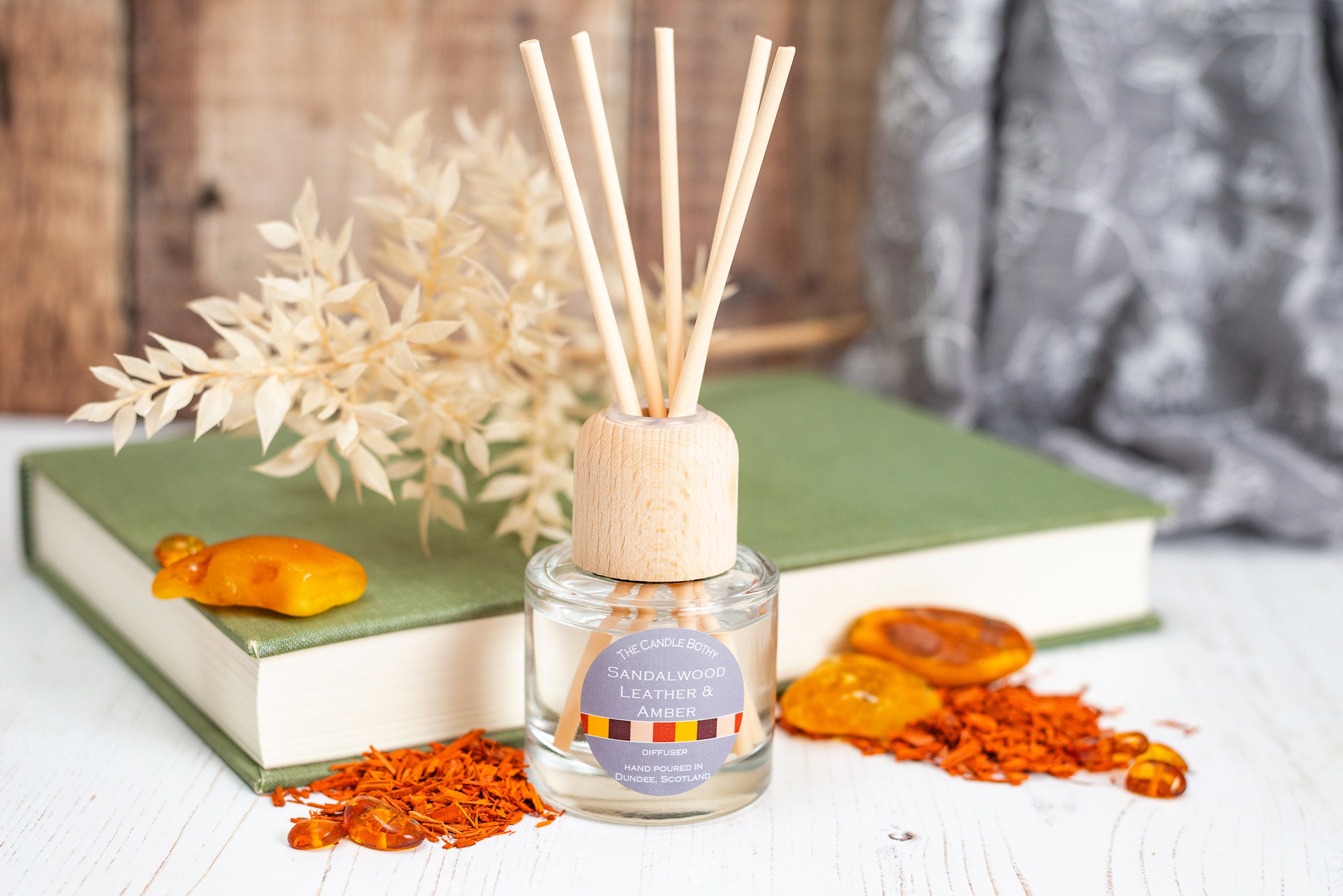 Sandalwood Leather & Amber Reed Diffuser - Hand-poured in Scotland ...
