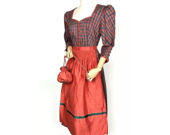 Vintage German luxury dirndl dress Die schöne Münchnerin. Bespoke red and green check pattern silk trachten dress. Folk dress set. M