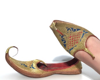 gold arabian slipper