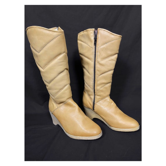 80s vintage tan leather retro boots with shearlin… - image 1