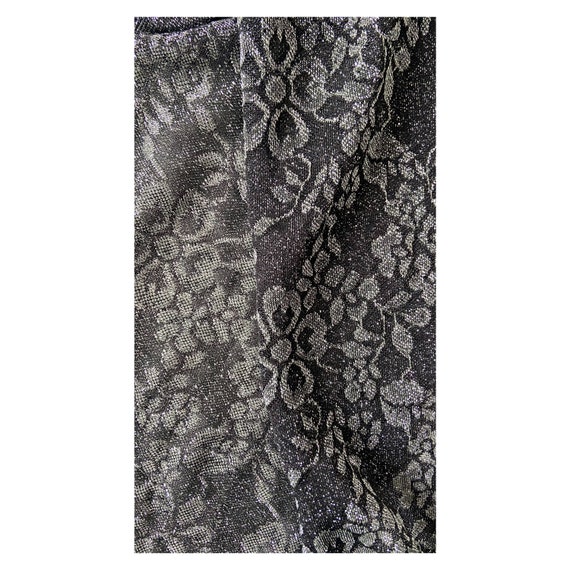 Vintage silver lurex lace scarf with black fringi… - image 4