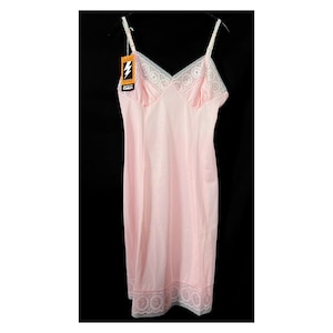 60s vintage pastel pink full slip chemise with white lace trim. Retro nightie. M 36”